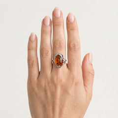 Chráněný prsten jantarem