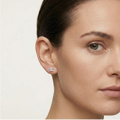 Stříbrné unisex náušnice ve tvaru princess