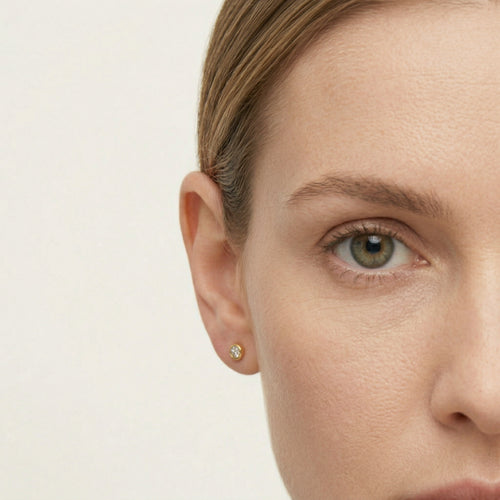 Clous en or jaune avec zircon cubique taille ronde