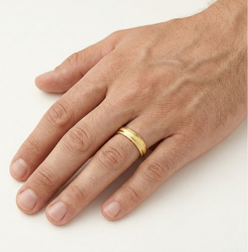 Bague de mariage élégante en or jaune mat