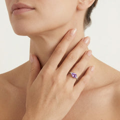 Amethyst- und Zirkonia-Ring aus Weißgold