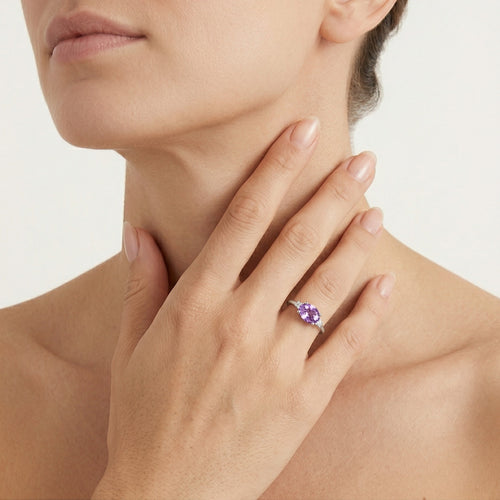 Amethyst- und Zirkonia-Ring aus Weißgold