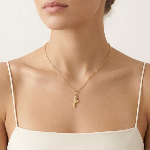 Zlatý přívěsek znamení berana