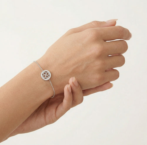 Náramek se čtyřlísktem