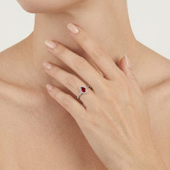 Bague sophistiquée en diamant et rubis 18 carats