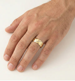 Trauringe aus Gelbgold mit und ohne Diamant oder Zirkonia