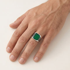 Pánský prsten ze stříbra s jadem, polštářový brus