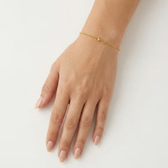 Delicate chain bracelet