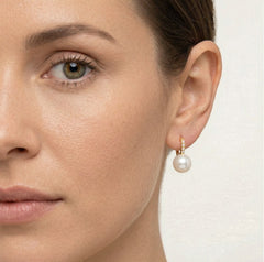 Akzent-Goldohrringe mit Perlen