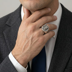 Stříbrný pánský prsten s pirátským emblémem