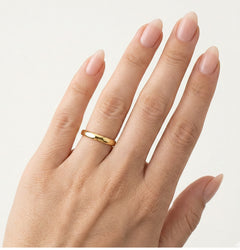 Klasický snubní prsten ze žlutého zlata