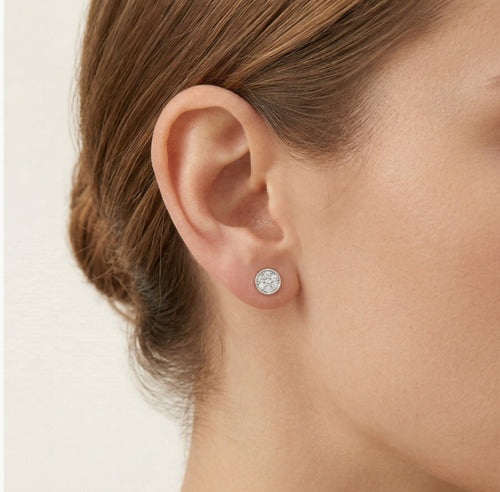 Pendientes de botón redondos de plata con circonita cúbica