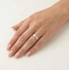 Dual tone gold solitaire wedding ring