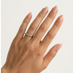Bague de mariage solitaire fine en platine