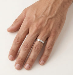 Tenké snubní prsteny z bílého zlata