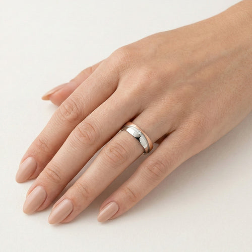 Einzigartiger Trauring aus Weiß- und Roségold