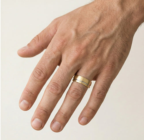 Eleganter zweifarbiger Ehering