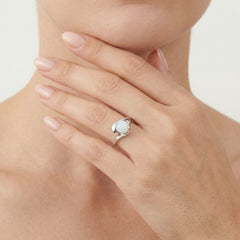 Unikátní solitérní prsten s opálem pro ženy