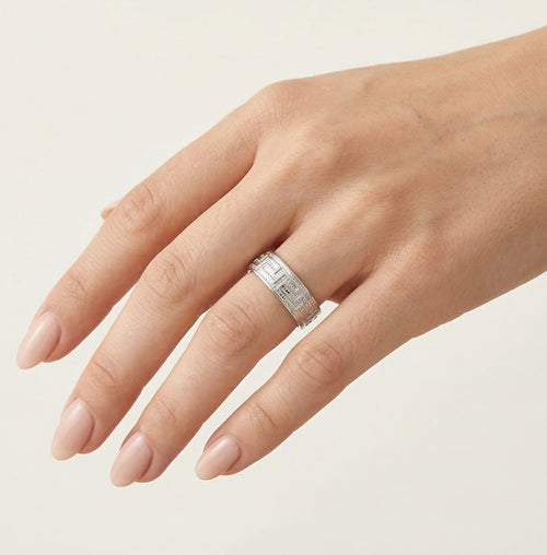 Bague de mariage avec motif grec