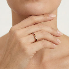 Garnet marquise-cut gold ring