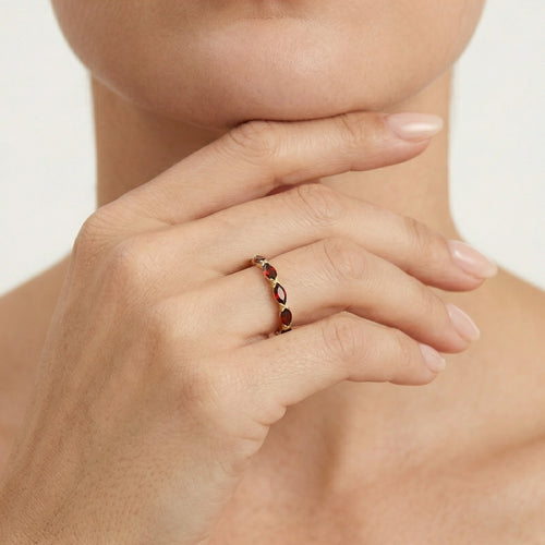 Garnet marquise-cut gold ring