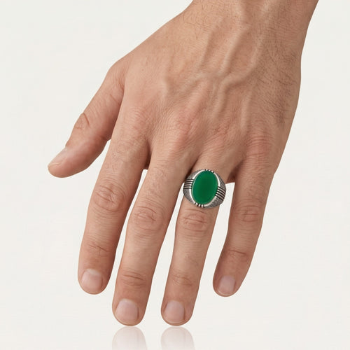 Pánský prsten ze stříbra s jadem, oválný brus