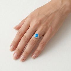 Tropfenförmiger Blautopal-Ring