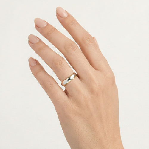 Einzigartiger zweifarbiger Trauring aus Gold