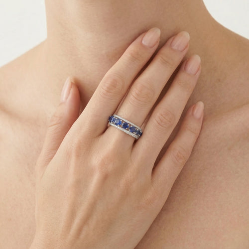 Design white gold diamond ring with sapphire