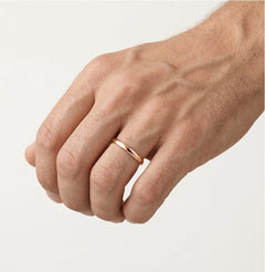 Alliance classique fine en or rose