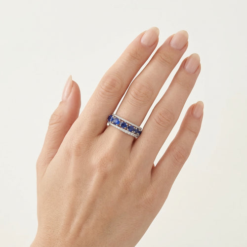 Design white gold diamond ring with sapphire
