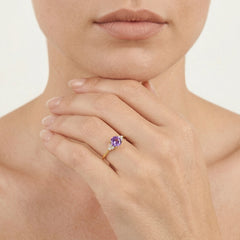 Prsten ze žlutého zlata s ametystem a kubickými zirkony