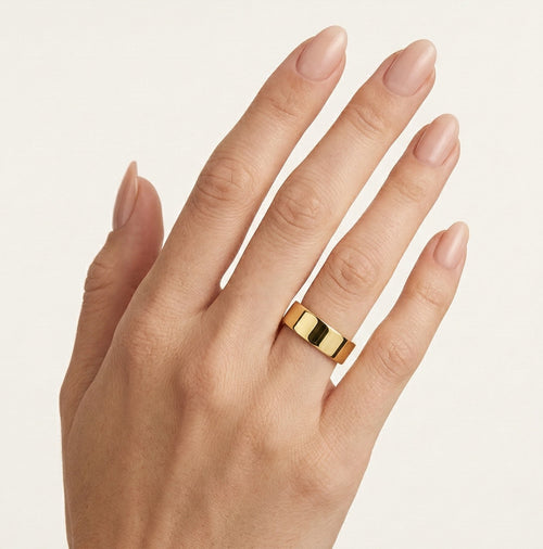 Klasický masivní snubní prsten ze žlutého zlata