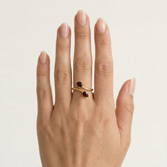 Leaf design ring with pear garnet