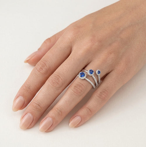 Nádherný prsten se safírem a diamantem