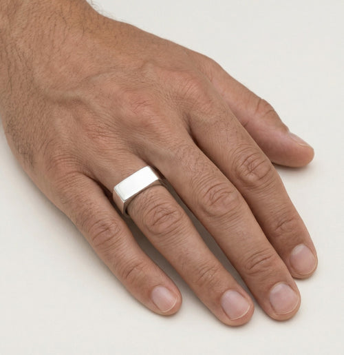 Rafinovaný stříbrný klasický prsten