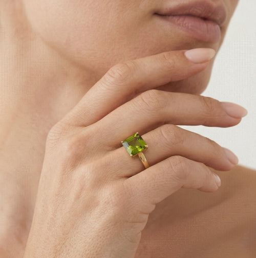 Golden fantasy delight ring