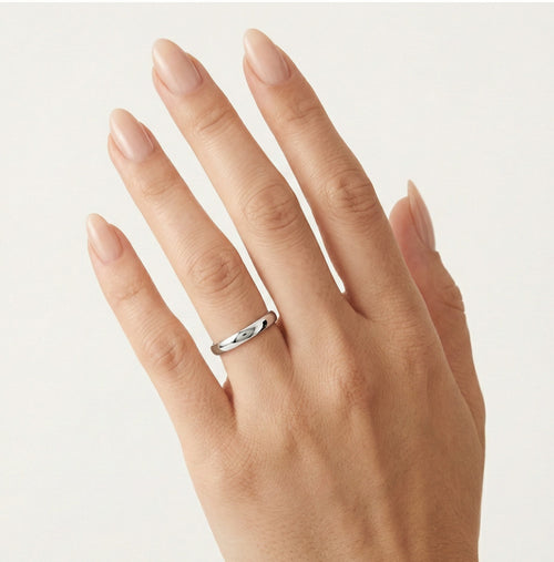 Dünner klassischer Weißgold-Ehering