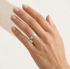 Bague de mariage ronde à finition mate