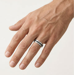 Alliance Éternité en or blanc sertie de pierres