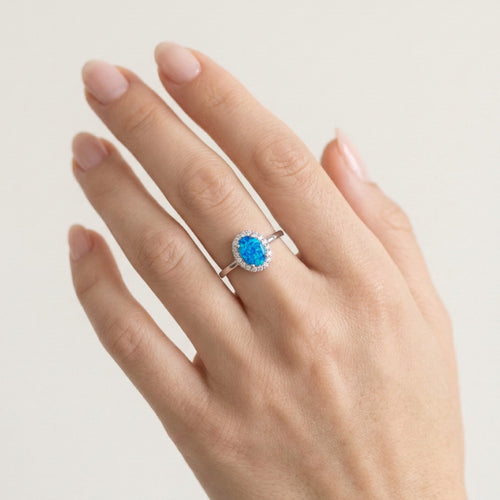 Bague royale douce avec opale