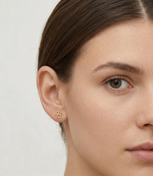 Boucles d’oreilles clous en or motif patte de chat