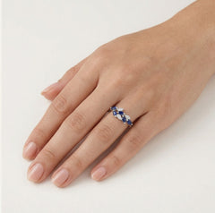 Bague éclatante en saphir marquise