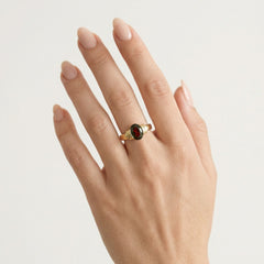 Solitaire garnet oval cut ring