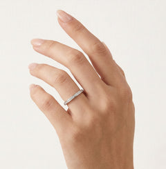 Einfacher glänzender Weißgold-Trauring