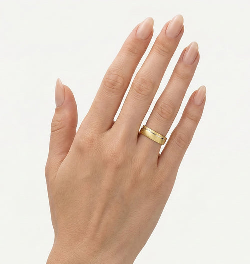 Eheringe aus mattem Gelbgold und Weißgold