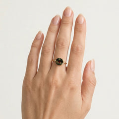 Elegant round cut garnet stylish ring