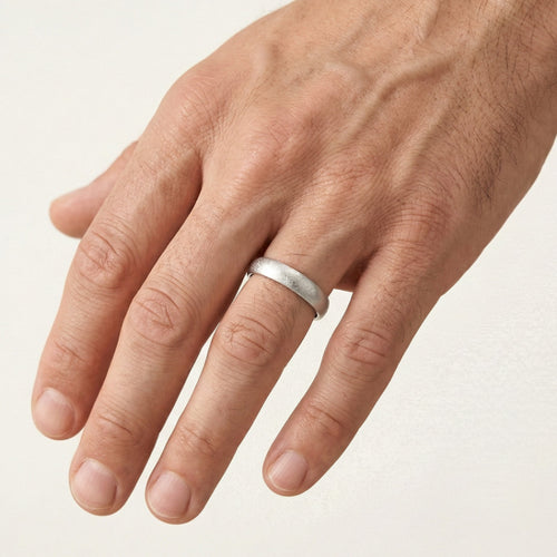 Snubní prsteny z bílého zlata s matnou povrchovou úpravou