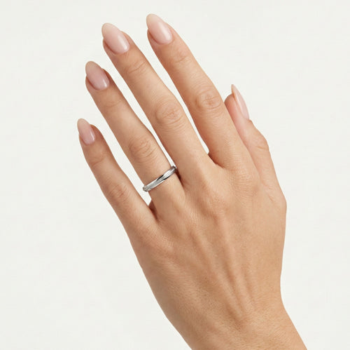 Weißgold-Trauringe mit Mittelverzierung