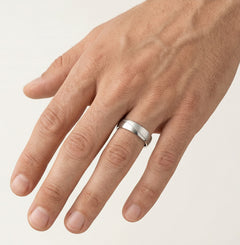 Bague de mariage solitaire en or blanc moitié-moitié